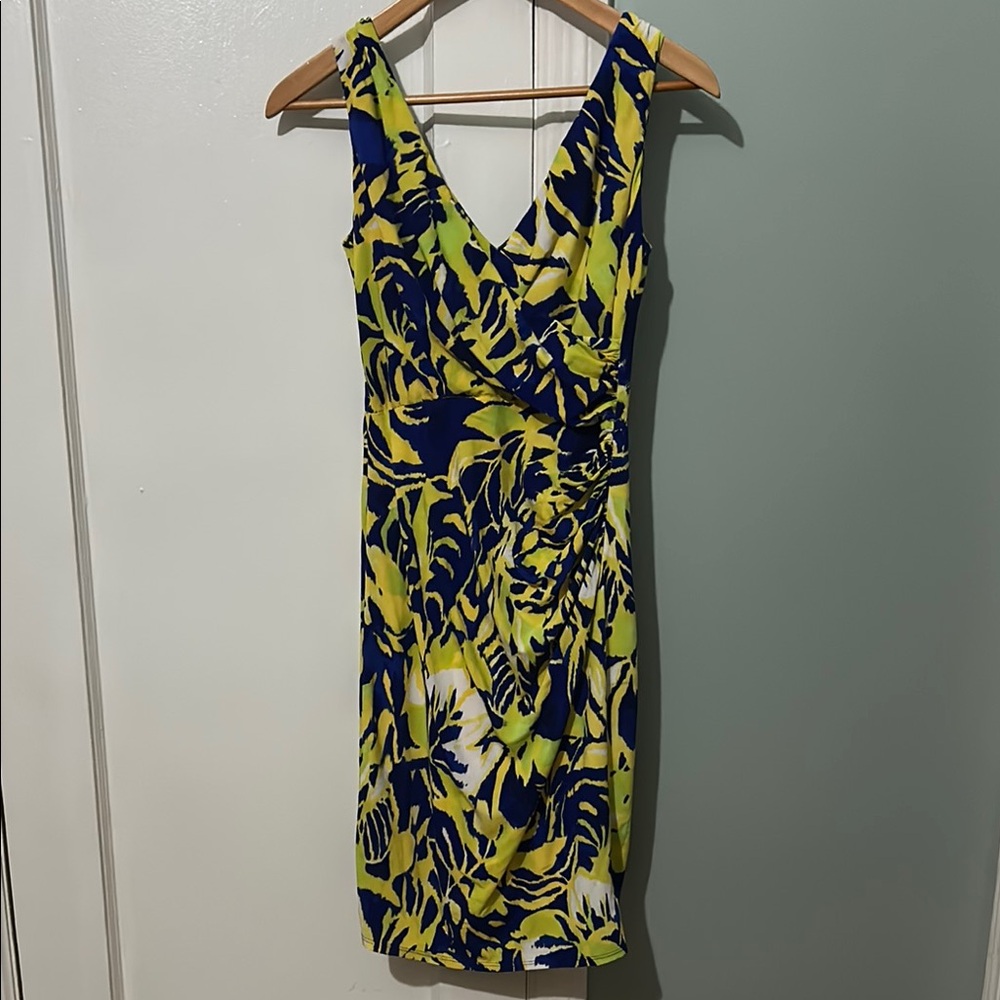 EUC Like new Floral Print V neck Sleeveless Dress - Yellow green and Blue size 4